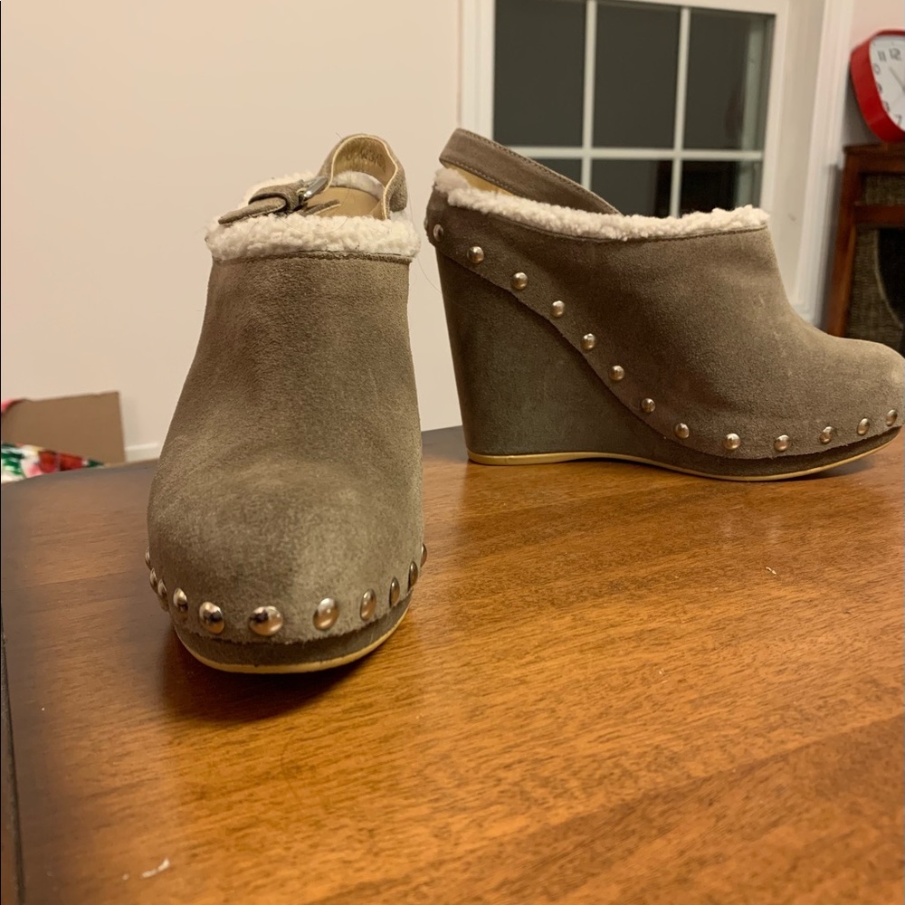 Stuart Weitzman suede wedge shoes size 7.5